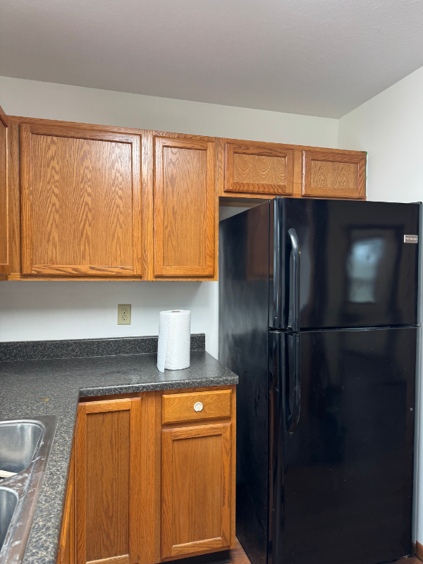 2950 Tallmadge Rd - Photo 2 of 5