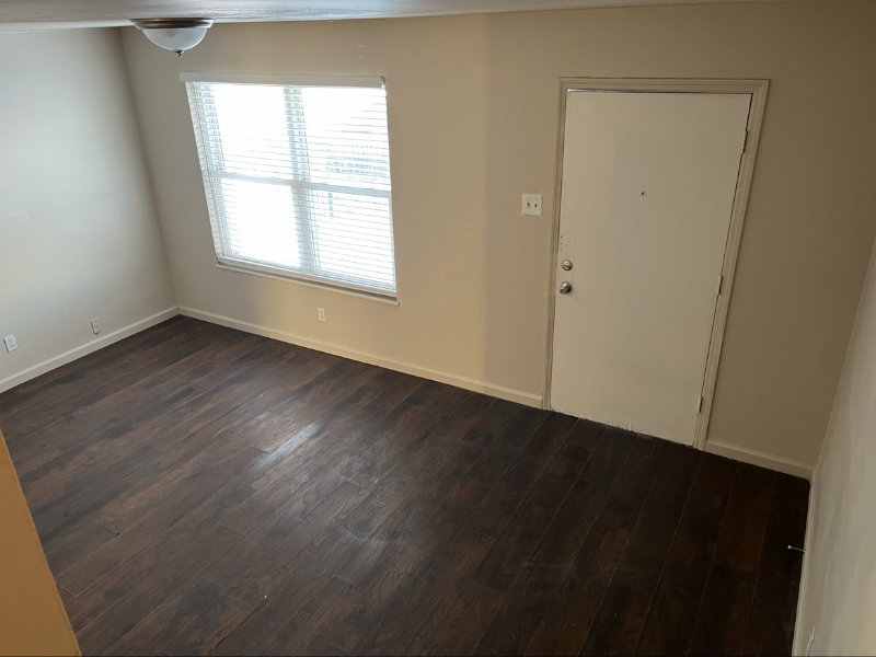 4136 E Carter Ave - Photo 3 of 18