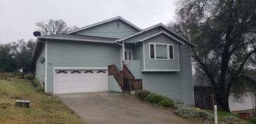 featured image of 18371 Deer Hill Rd