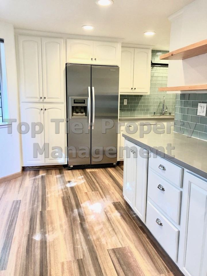 127 Vista Hermosa - Photo 2 of 19