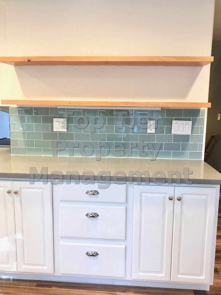 127 Vista Hermosa - Photo 4 of 19