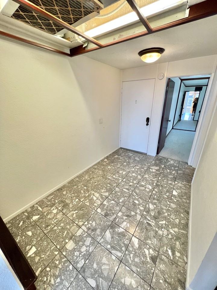 5311 Marina Pacifica Dr N - Photo 3 of 30