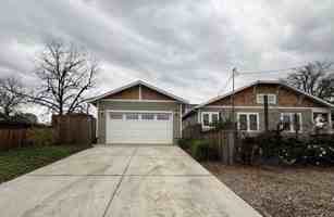 featured image of 301 1/2 Coloma St