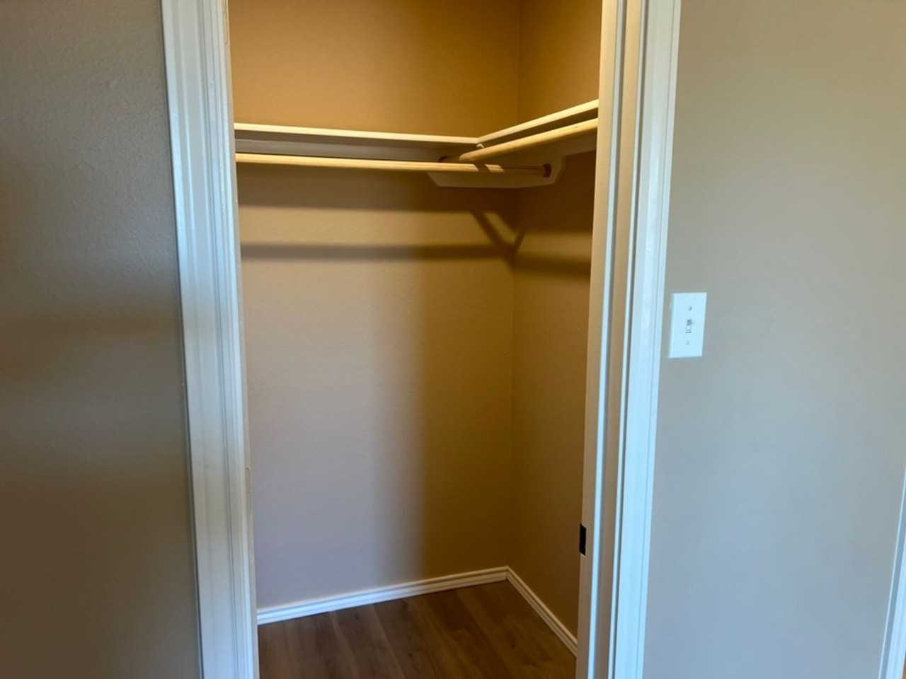 3202 E 3rd St - Photo 5 of 25