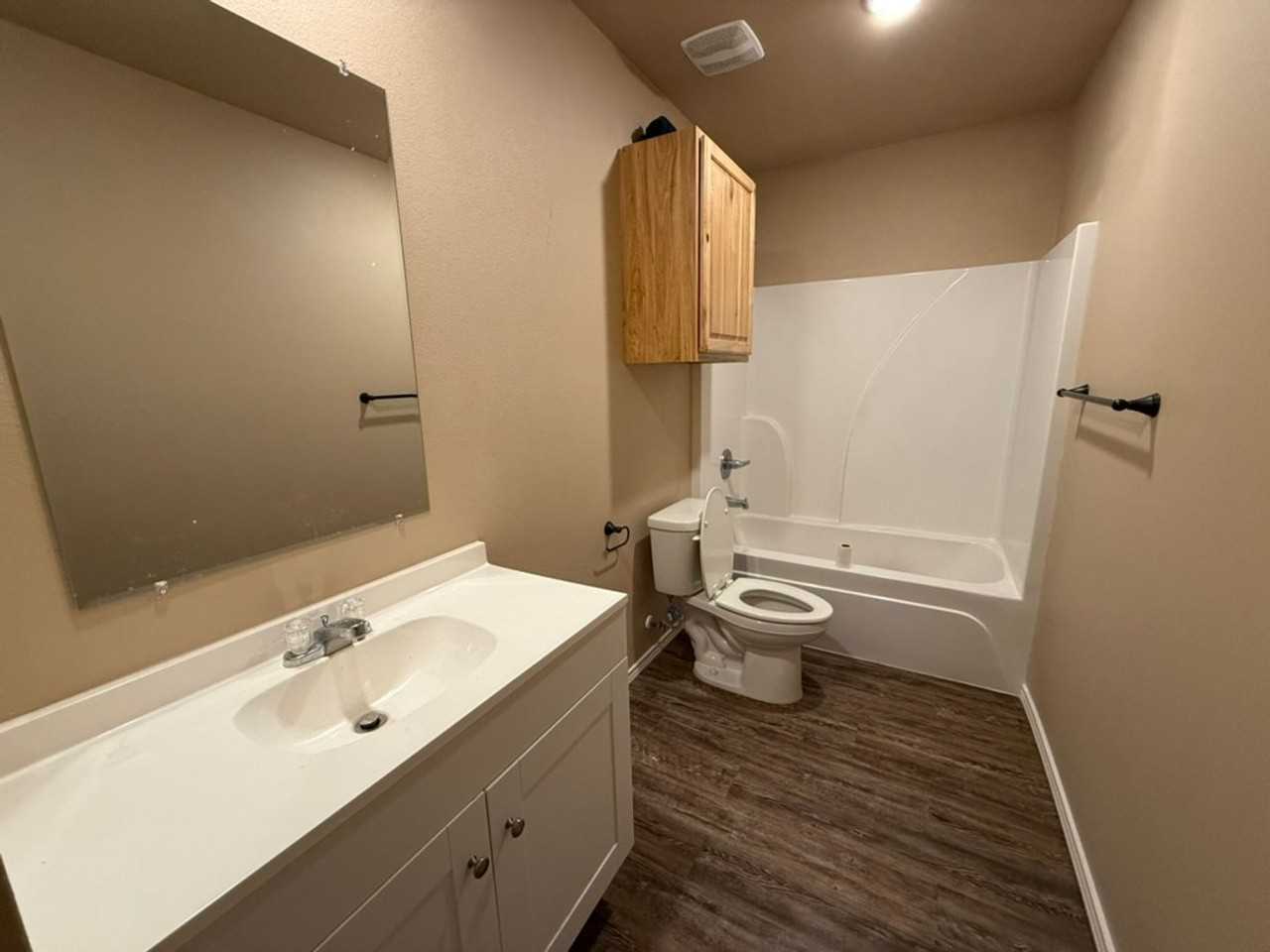 411 David Ave - Photo 5 of 9