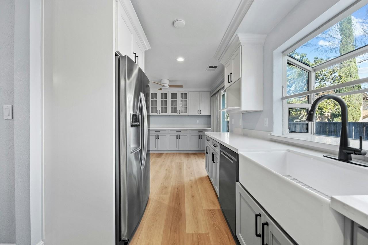 1795 Candelero Court - Photo 3 of 50