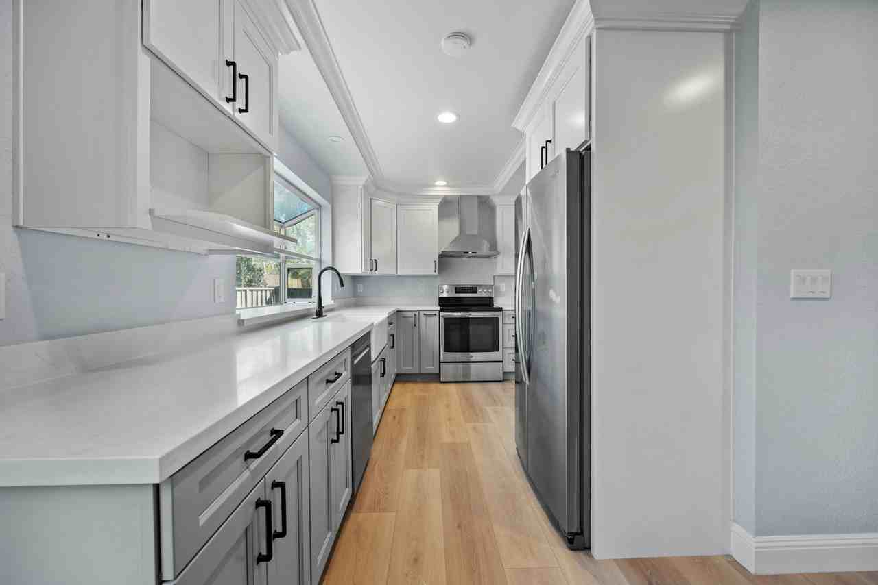 1795 Candelero Court - Photo 4 of 50