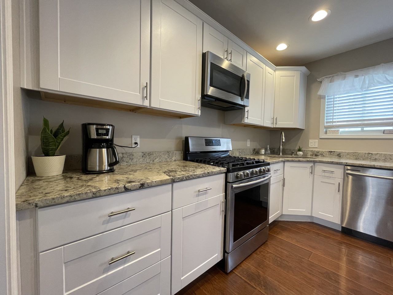 6502 Hedge Ave #NA - Photo 3 of 15