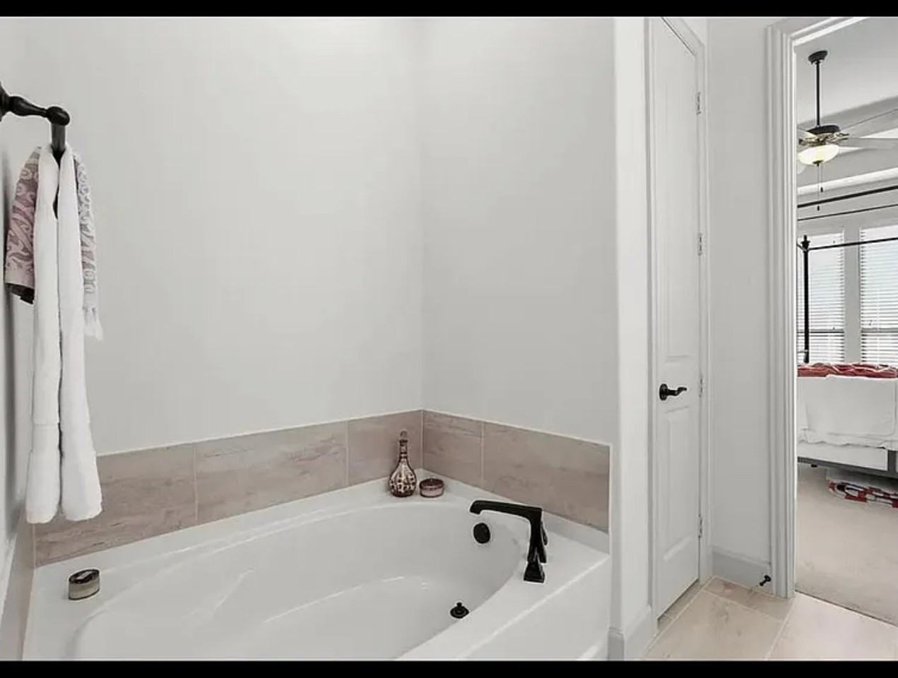 356 Jacob Ln - Photo 6 of 13