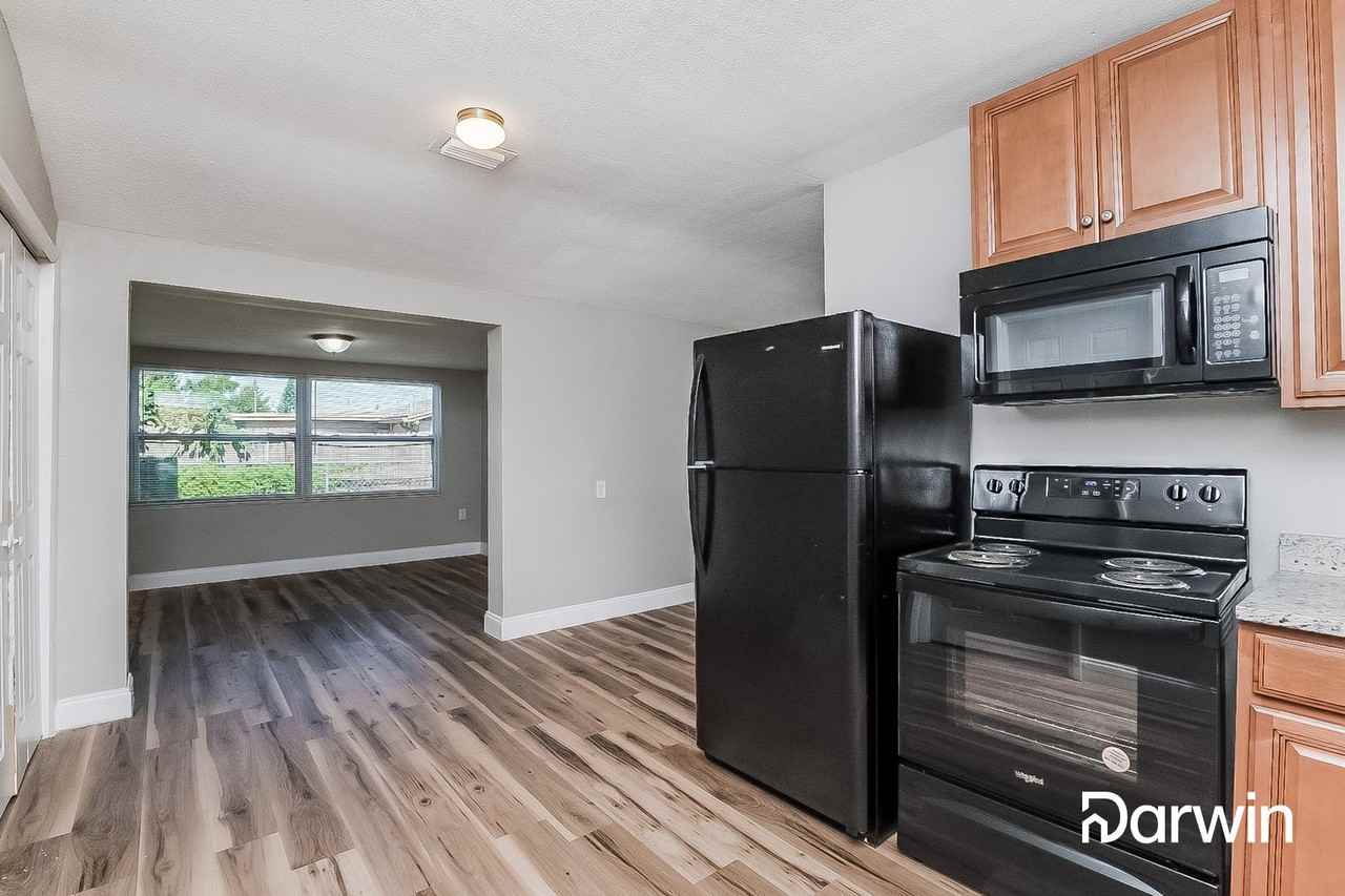 4006 Citrus Dr - Photo 2 of 15