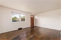 870 North Meadows Court - Photo 2 of 19