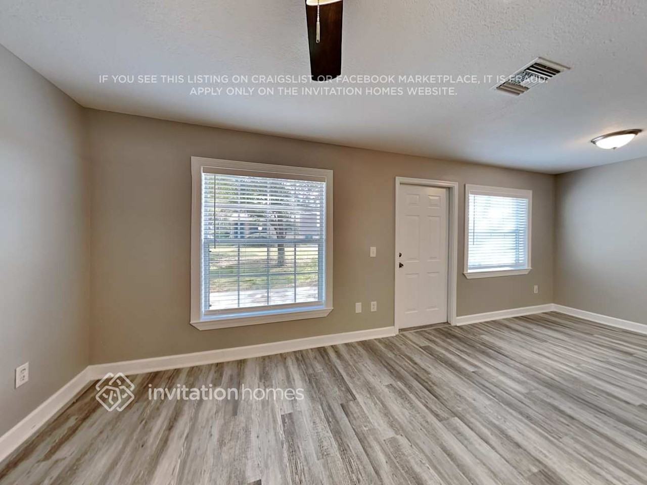 118 Carol Susan Ln - Photo 4 of 16
