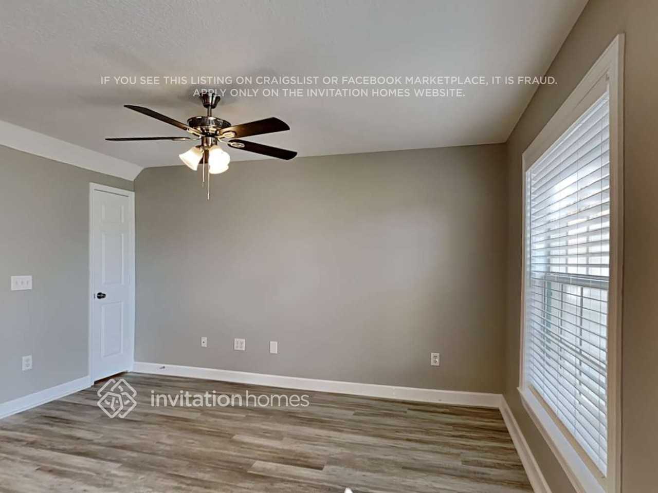 118 Carol Susan Ln - Photo 5 of 16