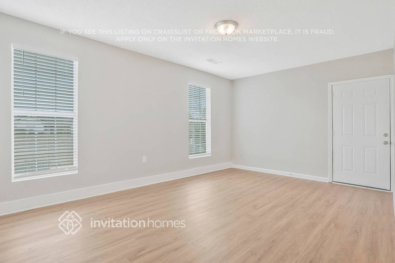 310 Harris Ave - Photo 6 of 15