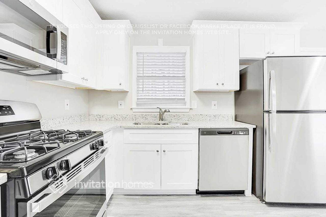 59 Landing Ln - Photo 7 of 20