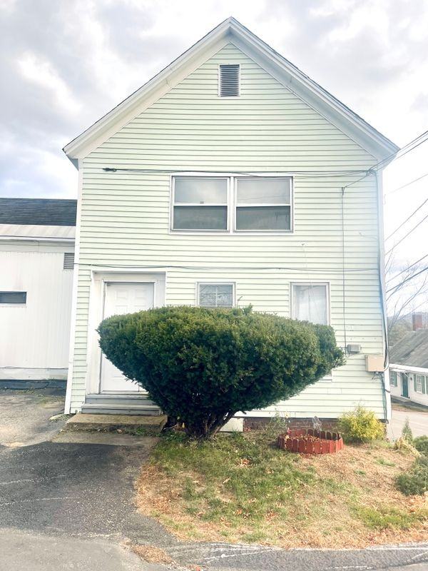 19 Pleasant St ##10 - Photo 3 of 6