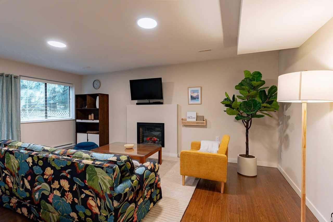 5542 Deerhorn Pl - Photo 2 of 19