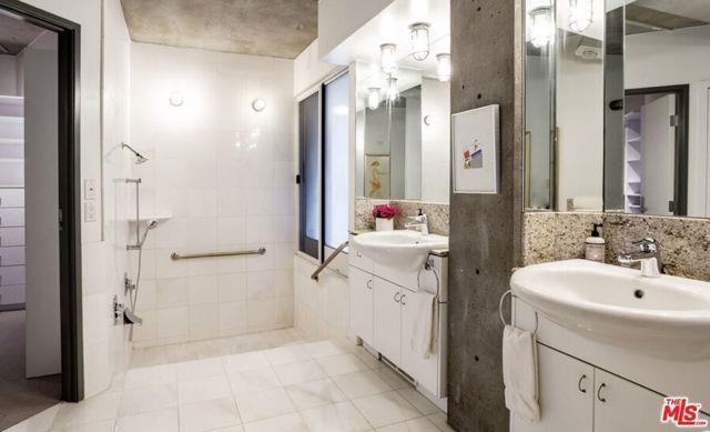 1268 Palisades Beach Rd - Photo 2 of 8