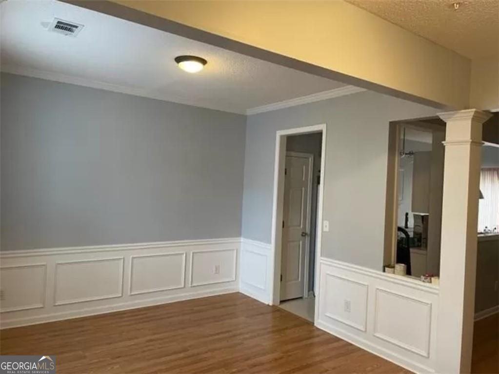 2810 Ashleigh Ln - Photo 4 of 30