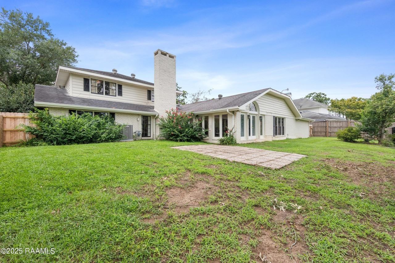 103 Asbury Rd - Photo 7 of 43