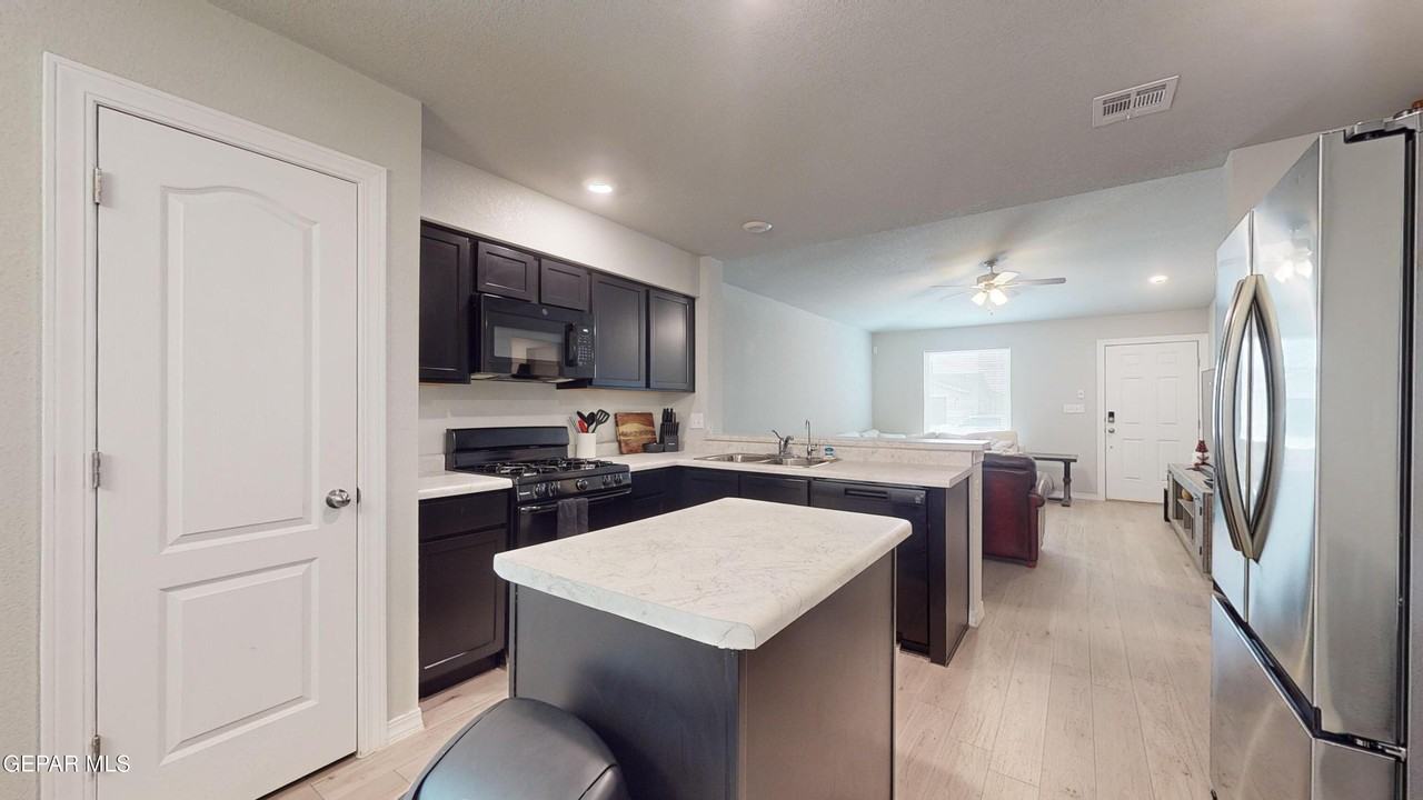 14548 Faxon Yucca Ave - Photo 4 of 29