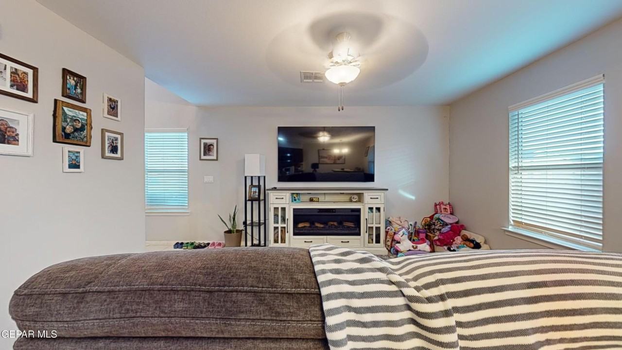 11479 Sunset View Dr - Photo 6 of 35