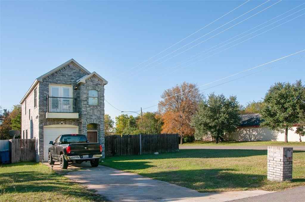 204 Red Wing Dr - Photo 3 of 14