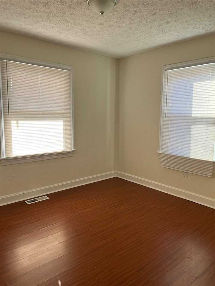 1032 Mcelroy Way - Photo 4 of 4