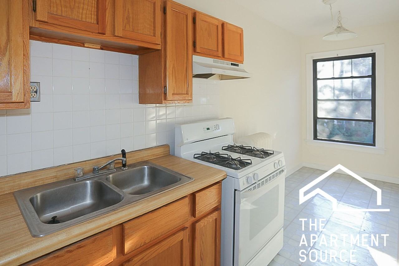 5951 N Paulina St #2E - Photo 2 of 13