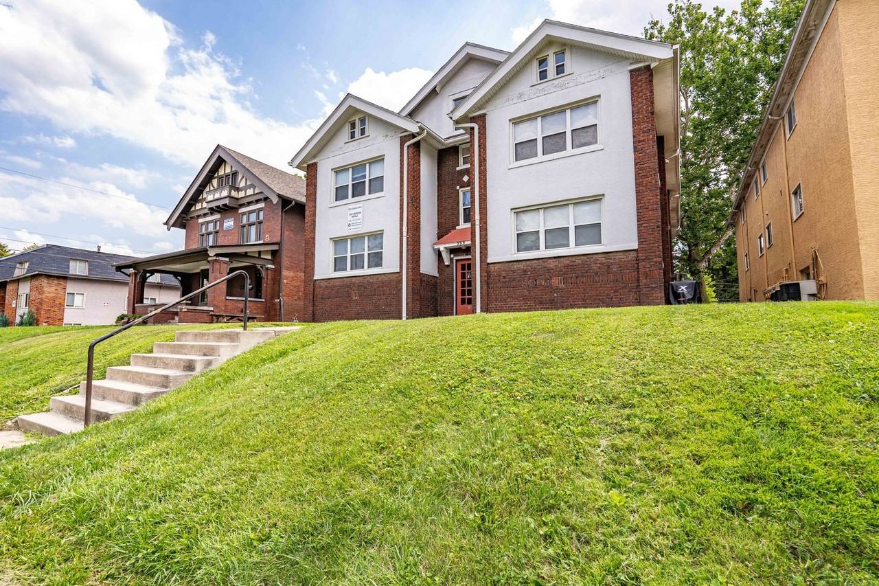 299 E. 15th Avenue - Photo 3 of 50