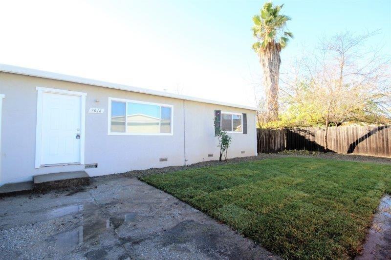 7616 18th Ave - Photo 3 of 9