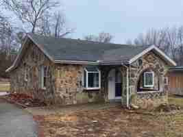 featured image of 2614 W Nichols St