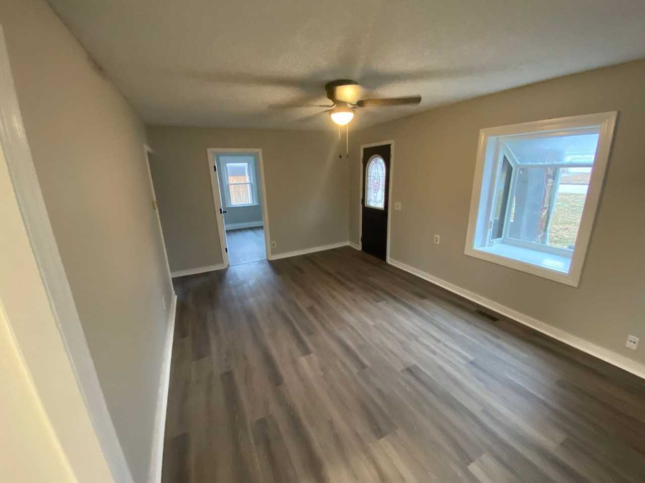 2614 W Nichols St - Photo 4 of 7