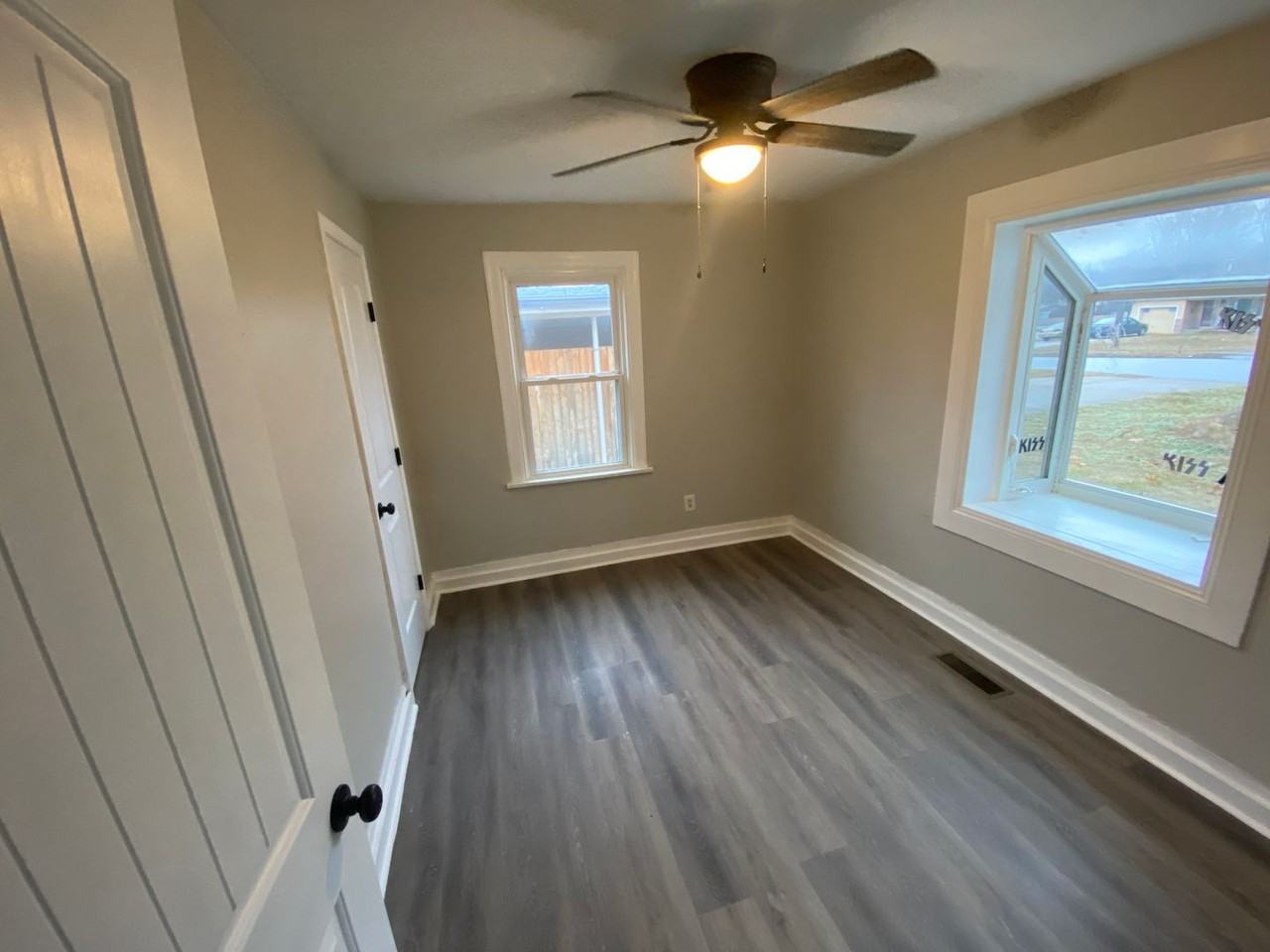 2614 W Nichols St - Photo 5 of 7