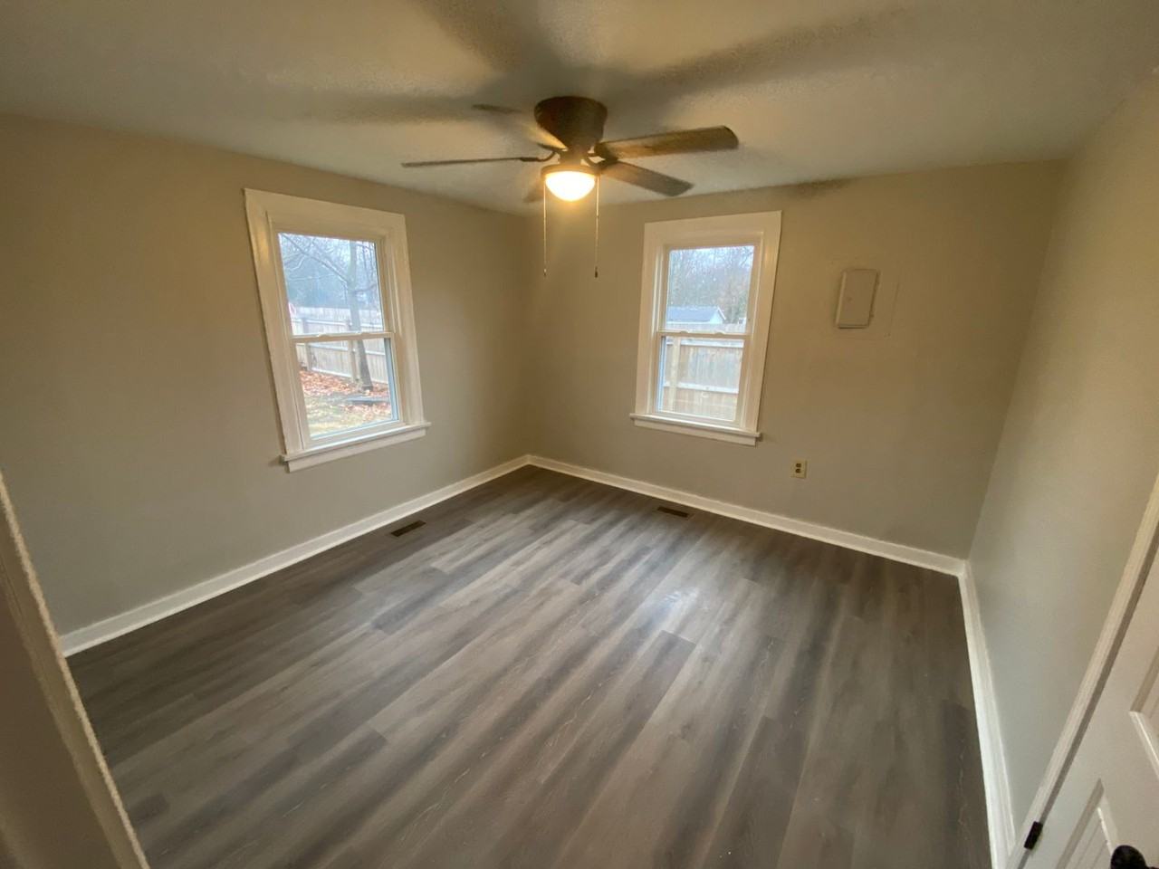 2614 W Nichols St - Photo 6 of 7