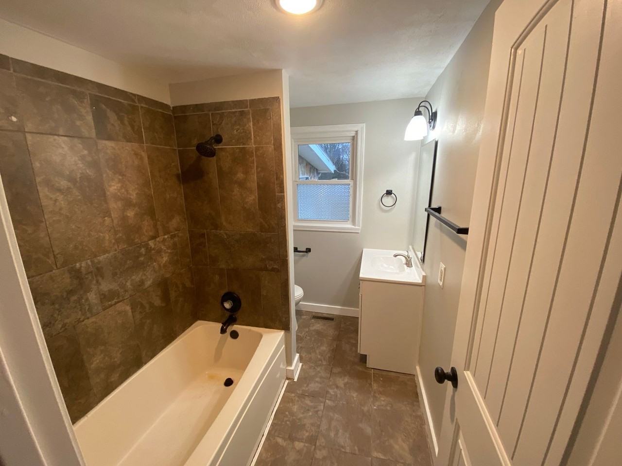 2614 W Nichols St - Photo 7 of 7