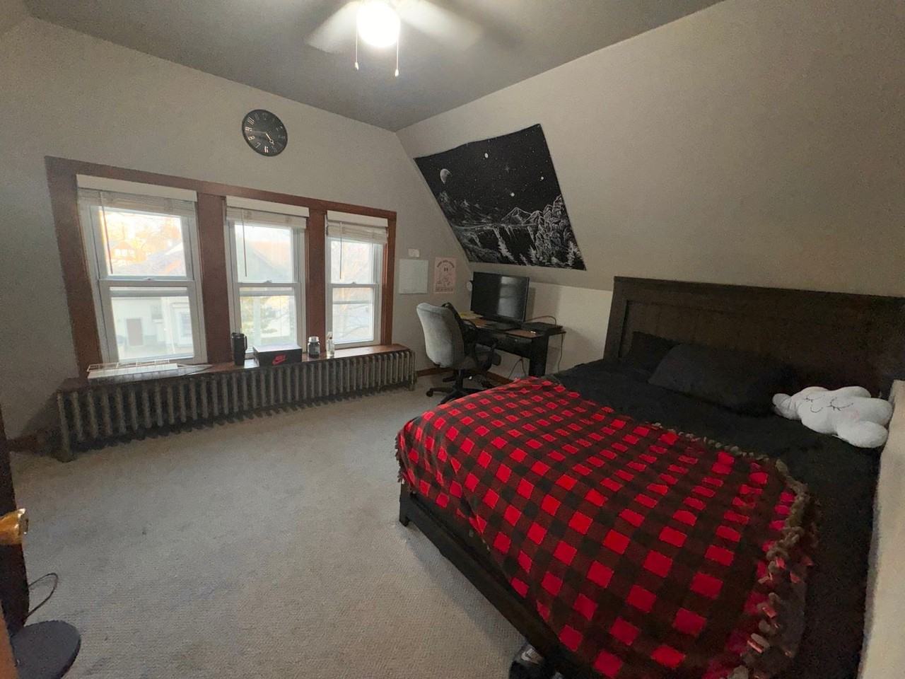 3107A N Bartlett Ave - Photo 2 of 10