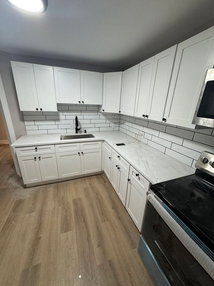 1019 Green Ln - Photo 5 of 14