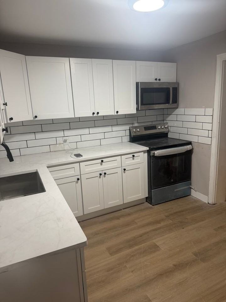 1019 Green Ln - Photo 6 of 14