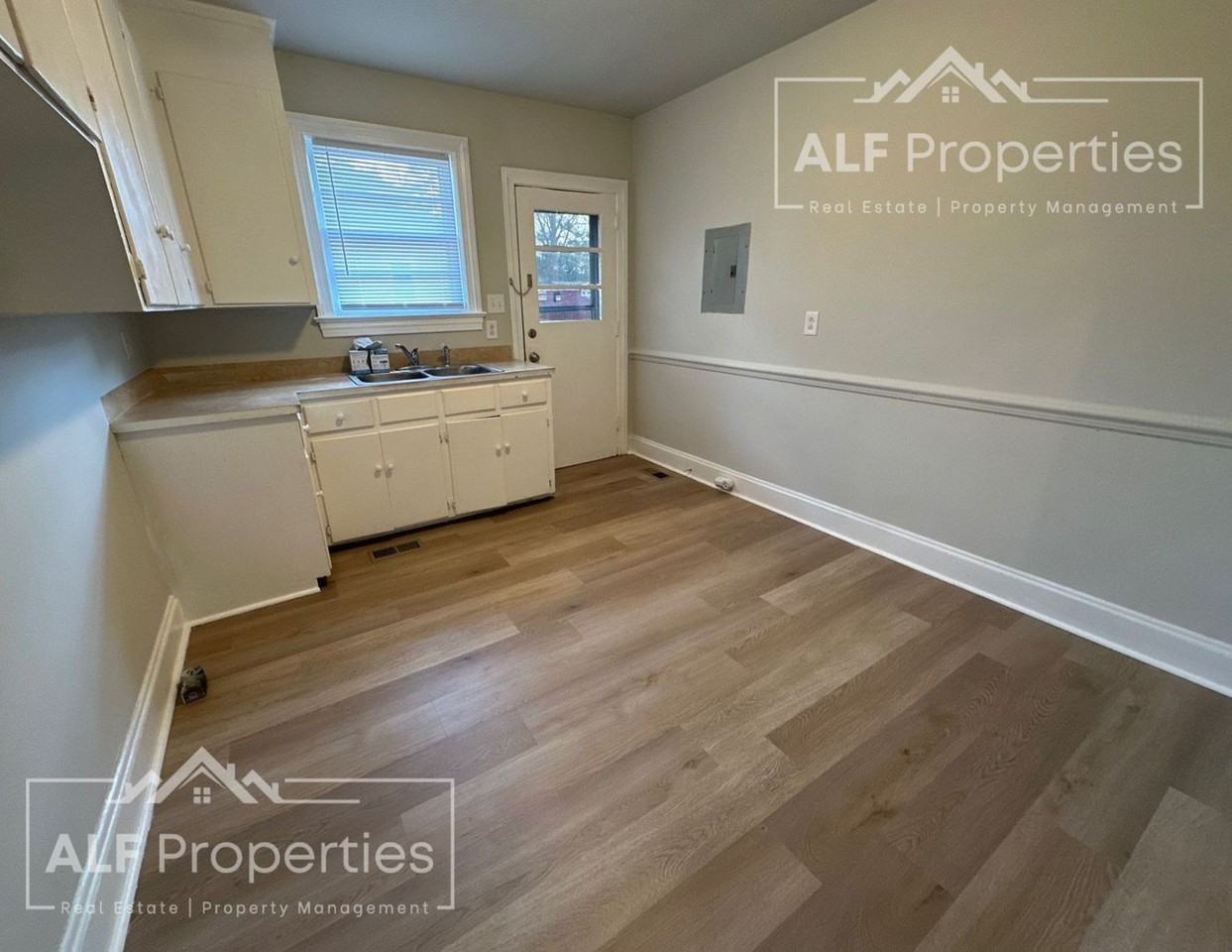 601 Hammond St - Photo 2 of 11