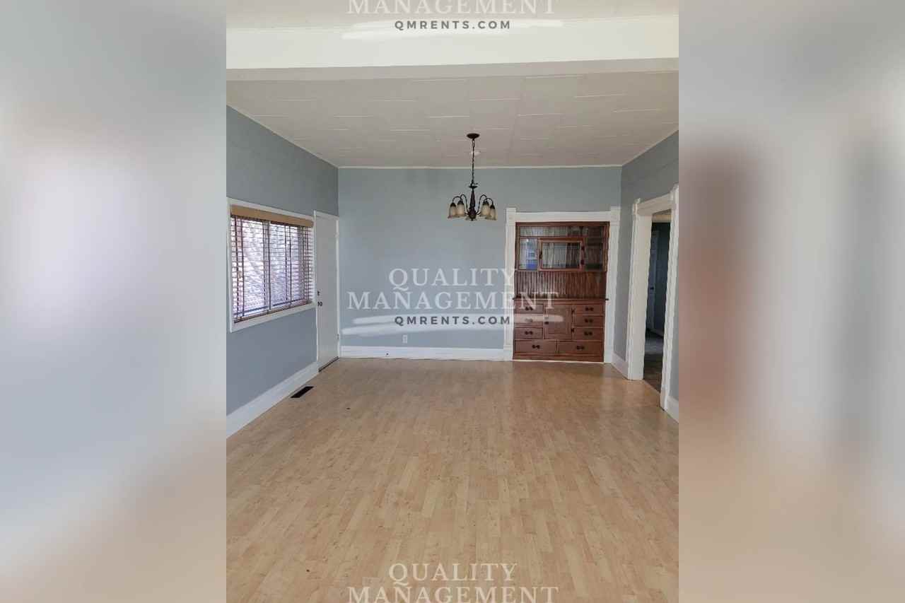 1409 N 6th St - Photo 3 of 33