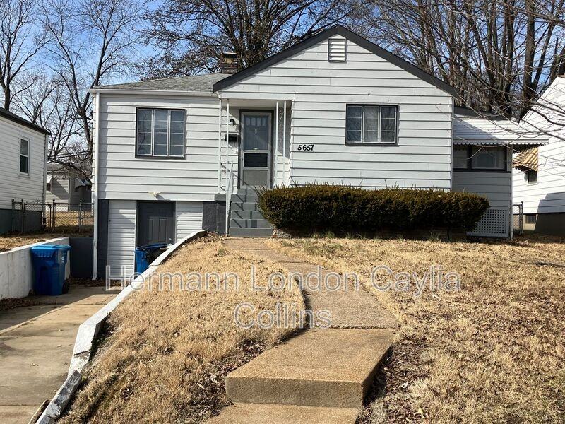5657 Sunbury Ave - Photo 2 of 31