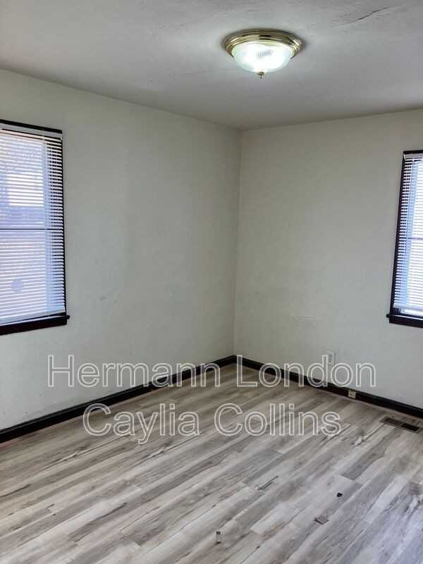 5657 Sunbury Ave - Photo 6 of 27