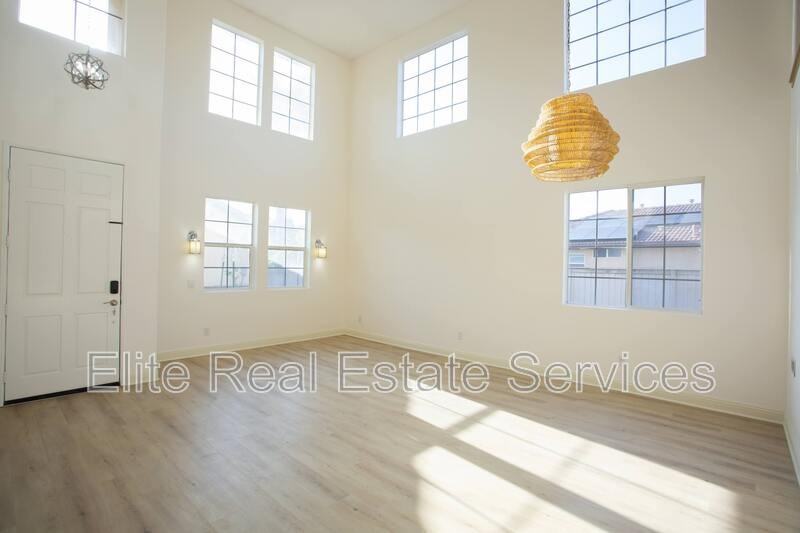 1165 Hanford Ct - Photo 2 of 17