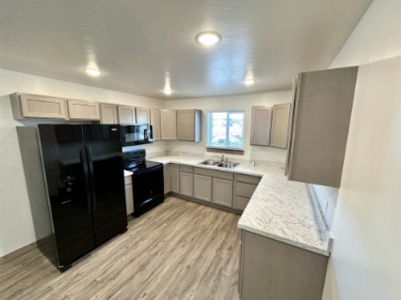 3181 Queen Annes St - Photo 5 of 15