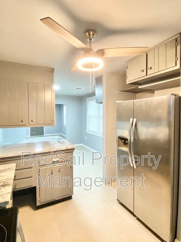 3102 Oak Ave - Photo 3 of 16