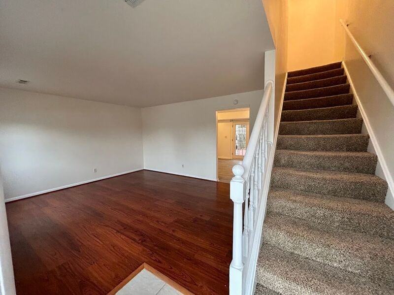 5209 Daffodil Dr - Photo 3 of 29