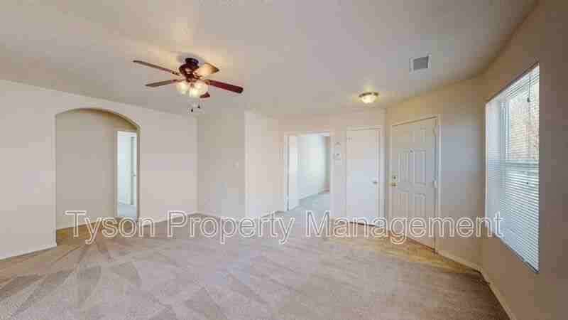 2884 Wilder Loop Ne - Photo 4 of 18