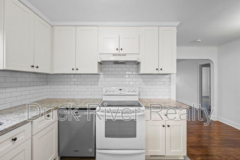 803 Fleming St #A - Photo 4 of 19