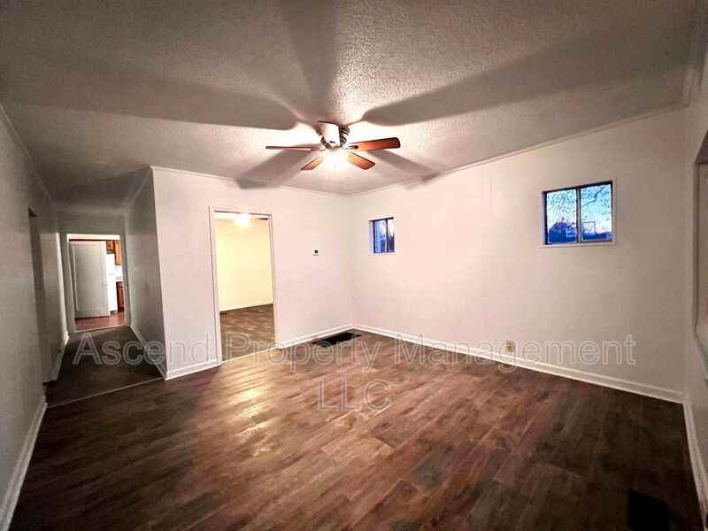 1900 Wilson St - Photo 6 of 16